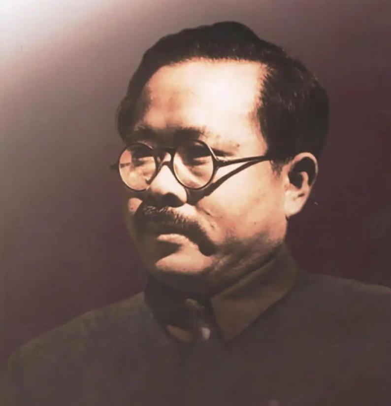 1949年，开国大典前，毛主席突然下了一道特殊的禁令：绝对不允许任弼时同志出席开