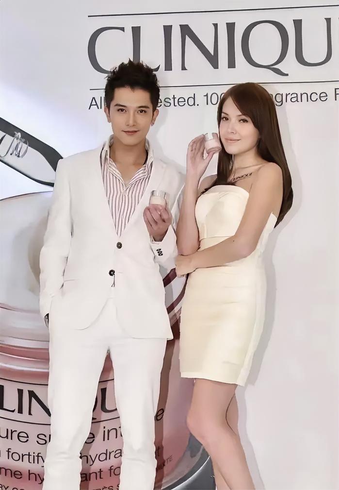 邱泽认定许玮甯根本不是上年纪了玩累了，而是邱泽是真的珍惜许玮甯，许玮甯从小