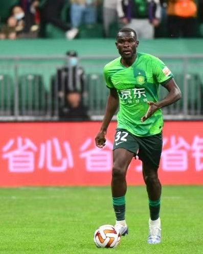 恩加德乌真老了！昨日，喀麦隆男足公布非洲杯参赛球员名单，35岁的北京国安外援