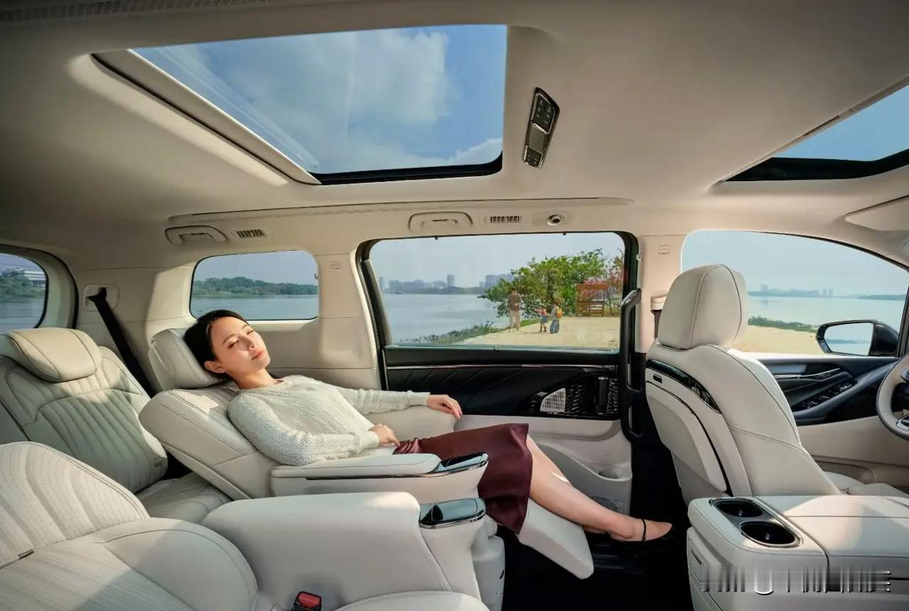 2026款M8HEV：19万时代，重新定义豪华混动MPV2026马年的钟声刚