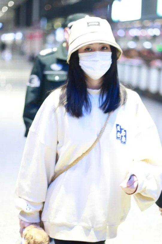 白鹿演技是被低估的。有人说她“瞪眼噘嘴式表演”，也有人赞她感染力强。她其实很有潜