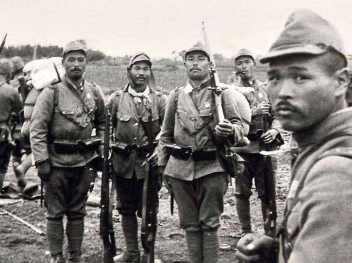 抗战后期的日本军人，倒插门打长工，拿着子弹换鸡蛋。抗战后期的敌后战场上，出现