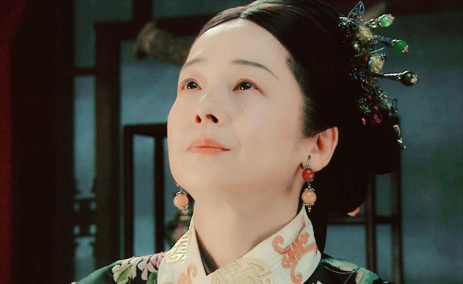 慈禧脖子上长毒疮，太医束手无策。乡村郎中用蚂蟥治好了。光绪二十八年，紫禁