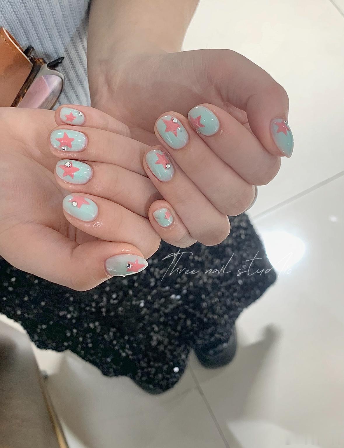 美甲分享🩵是奶呼呼的颜色..显白美甲短指甲也可以这么好看成都美甲可爱美甲夏日美