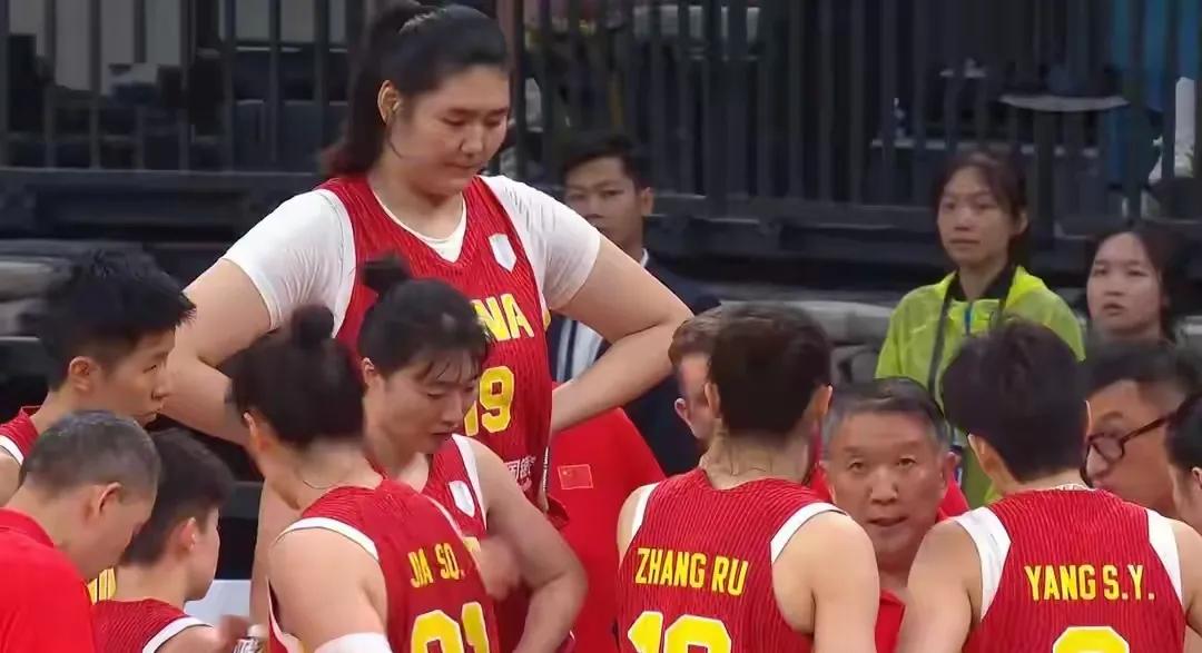女篮世界杯预选赛：中国女篮须全主力出战，宫鲁鸣急需证明自己！中国女篮李梦、韩旭、