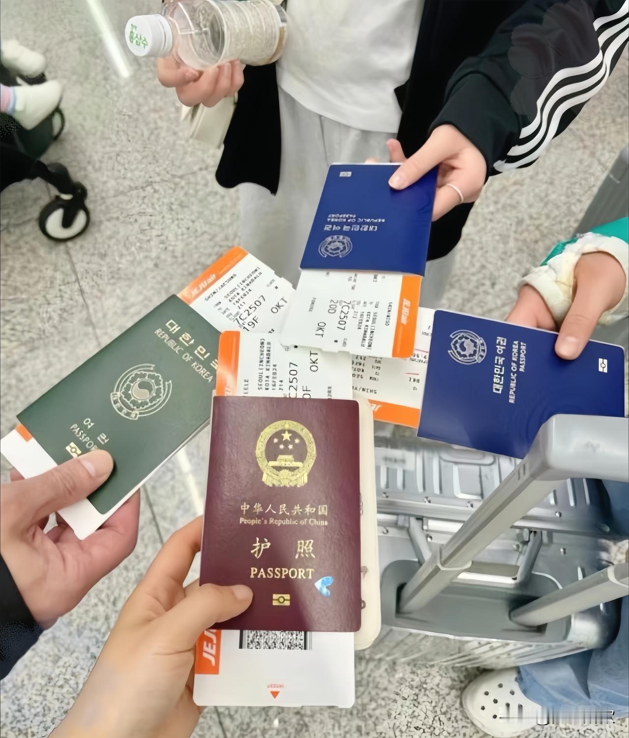 搞不清签证、护照、绿卡？我陪闺蜜办出国手续，总算弄明白这3个“证”的区别！