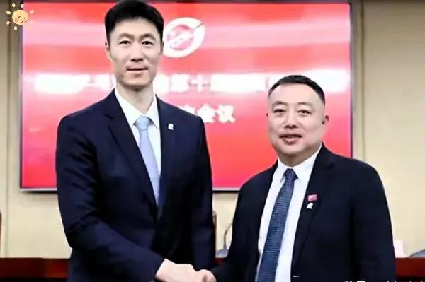这篇文章稿件总结不到位，有失偏颇水准，有点儿说法把握不准，似是而非的！我的观点是