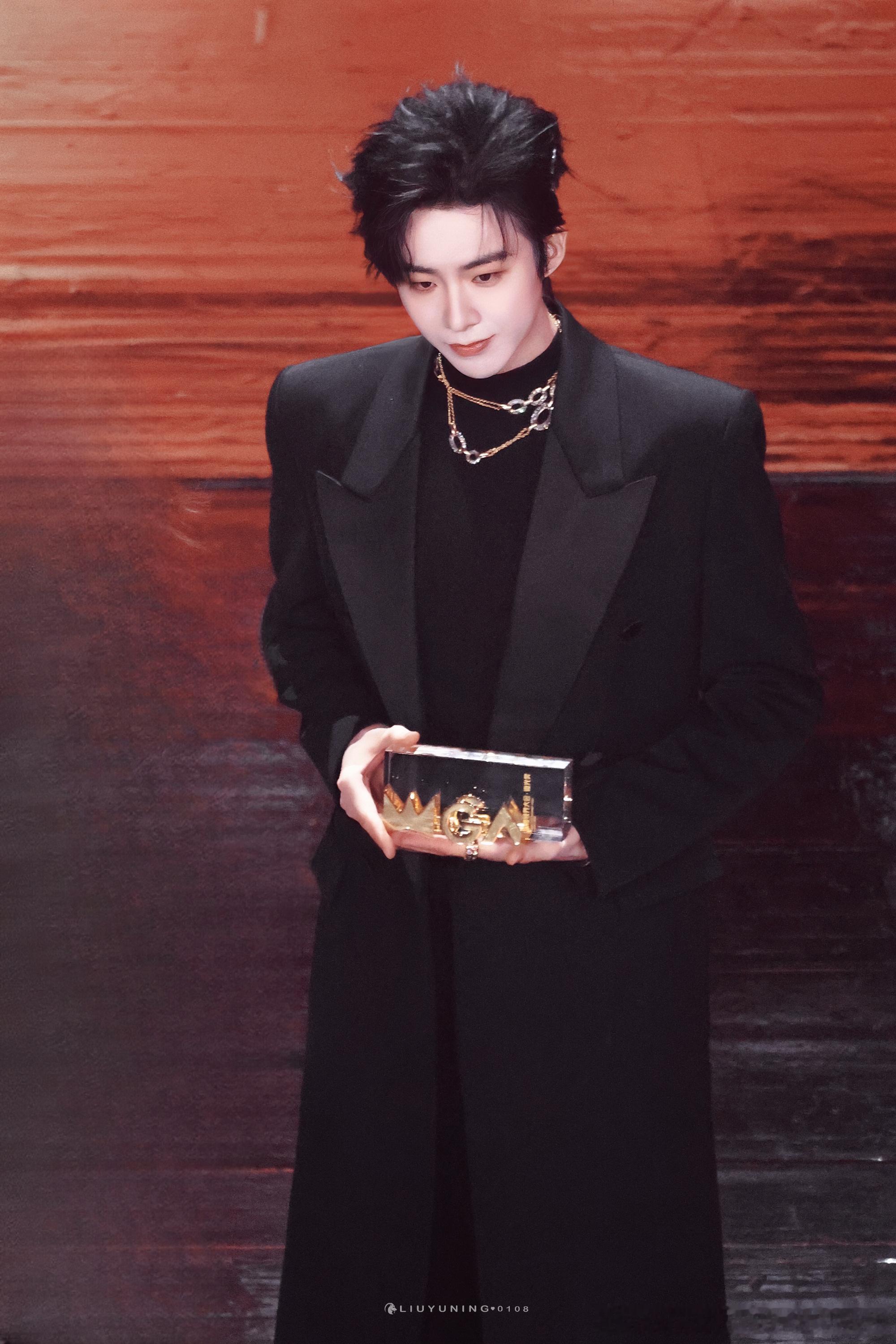 摩登兄弟去年视界大会[爱心][爱心][爱心][爱心]舔屏！​​​