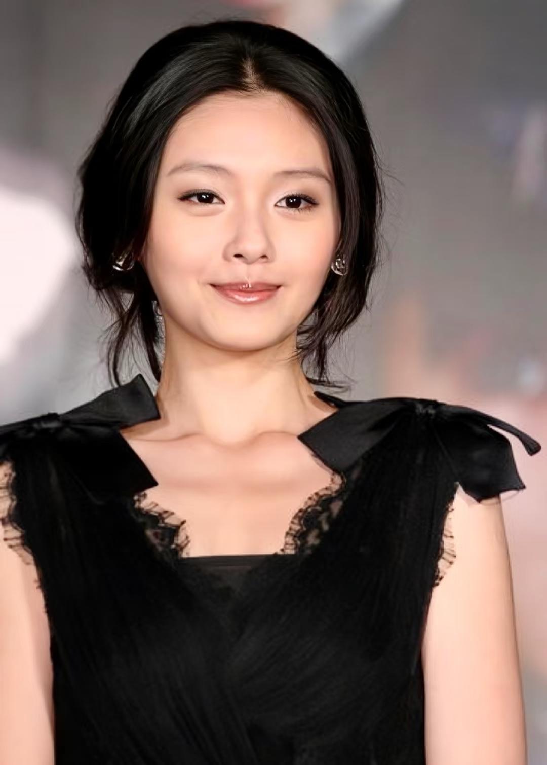 如果我是大s，就好好养育自己的孩子，休养自己的身体，改变那套死也要美的生活理念