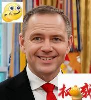 外媒嘲笑中国“怂”。外国人都在嘲笑中国“境外一截中国就改航道了！！还自称给波兰