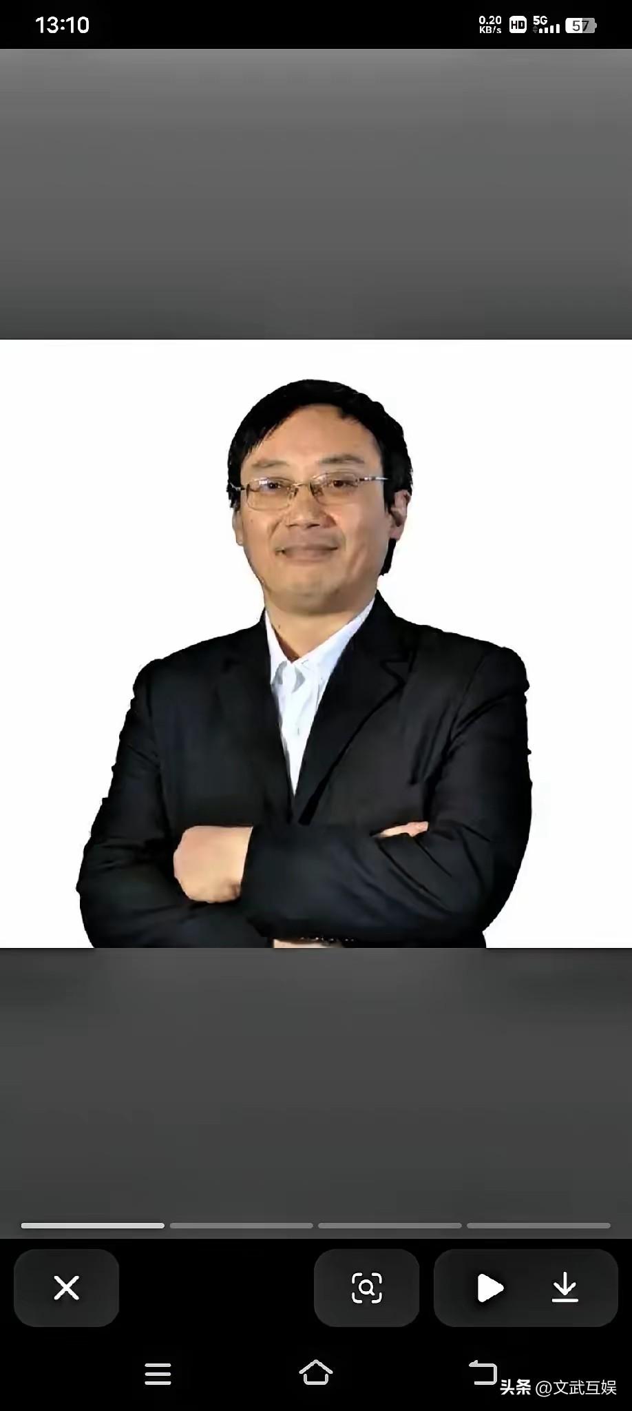 汤家凤一句话捅破了窗户纸：英语正在帮我们淘汰一批本该当科学家的脑袋。这话不夸