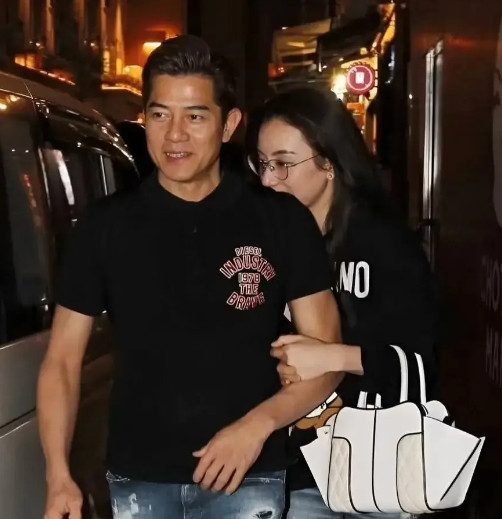 终于明白郭富城为啥非方媛不可了不是因为方媛年轻漂亮，而只是因为