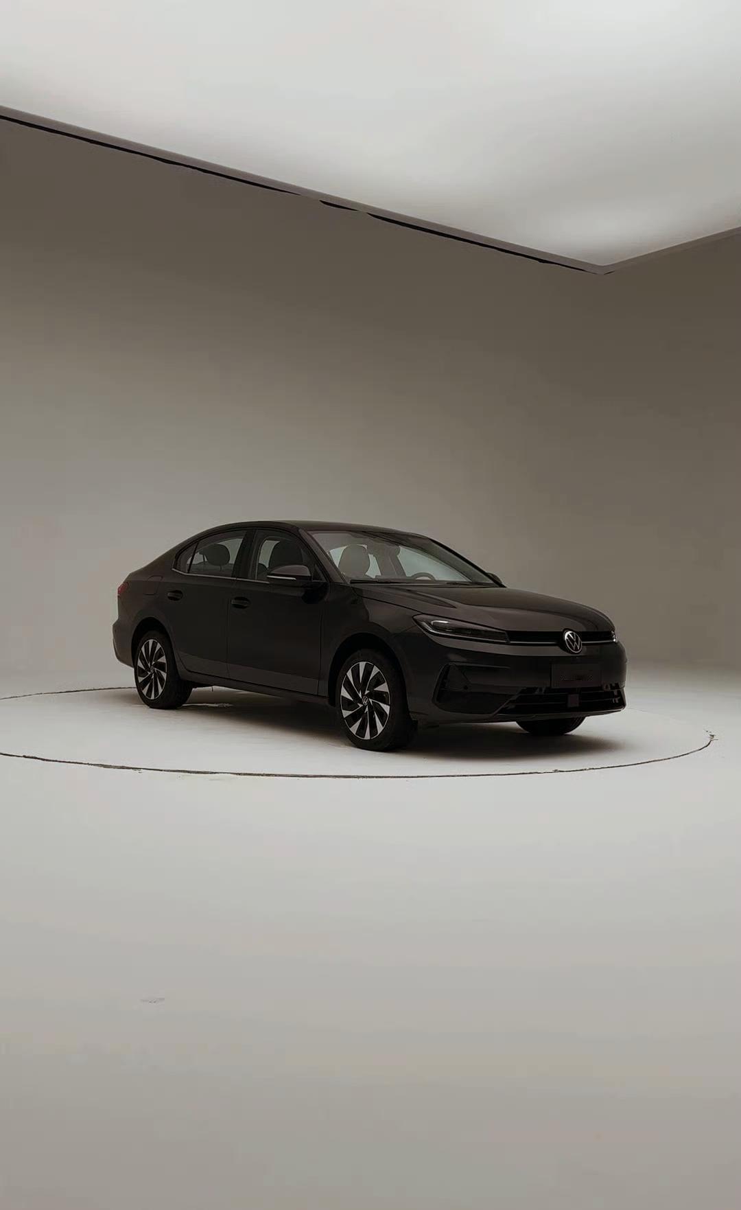 刚看完速腾S，想买个不后悔的家轿可以看看它！这是速腾家族新推出的车型，可以看作