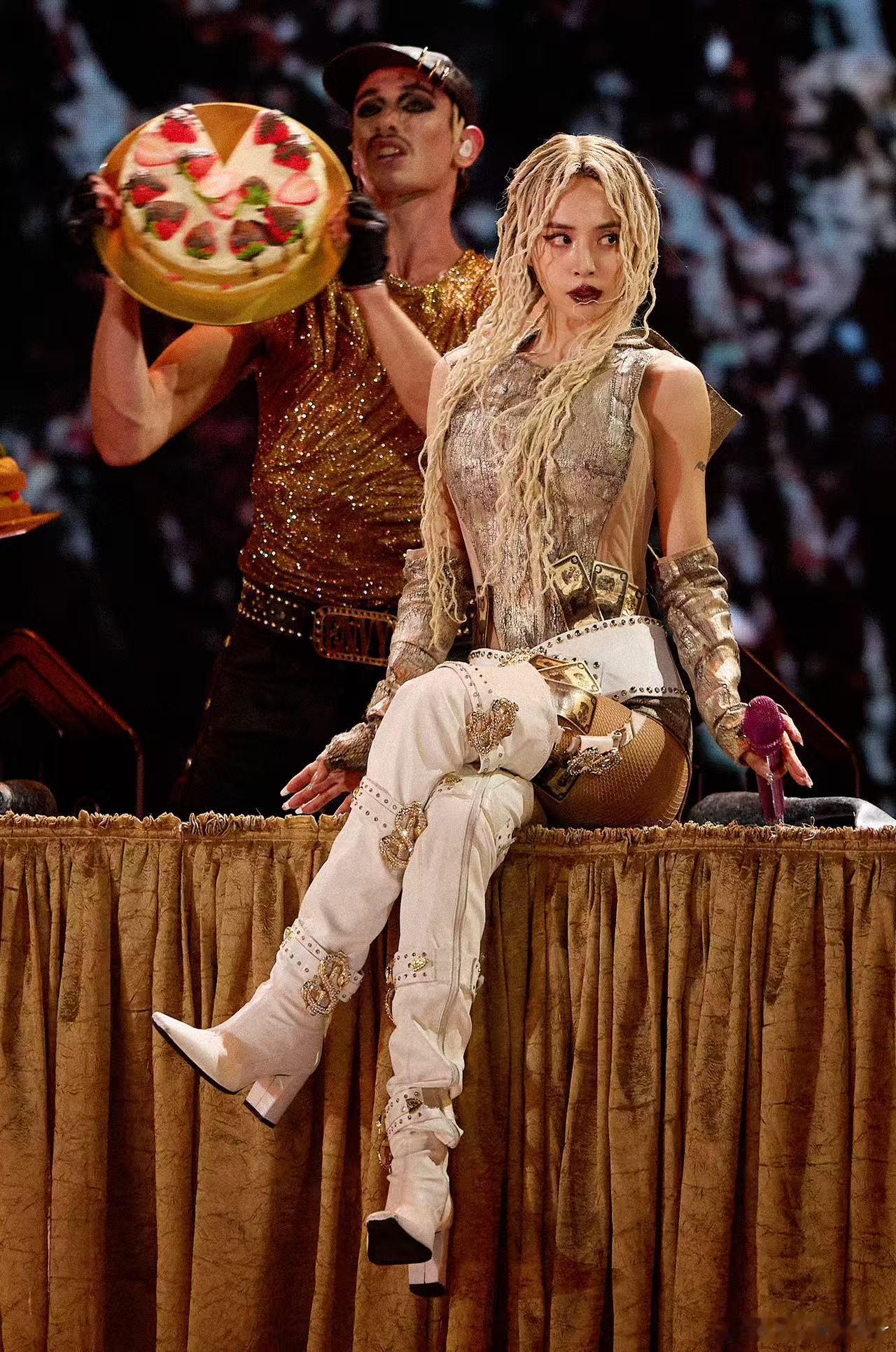 蔡依林鸟巢演唱会蔡依林鸟巢三连开六月鸟巢见这句话终于可以大声说了。从今天开始倒