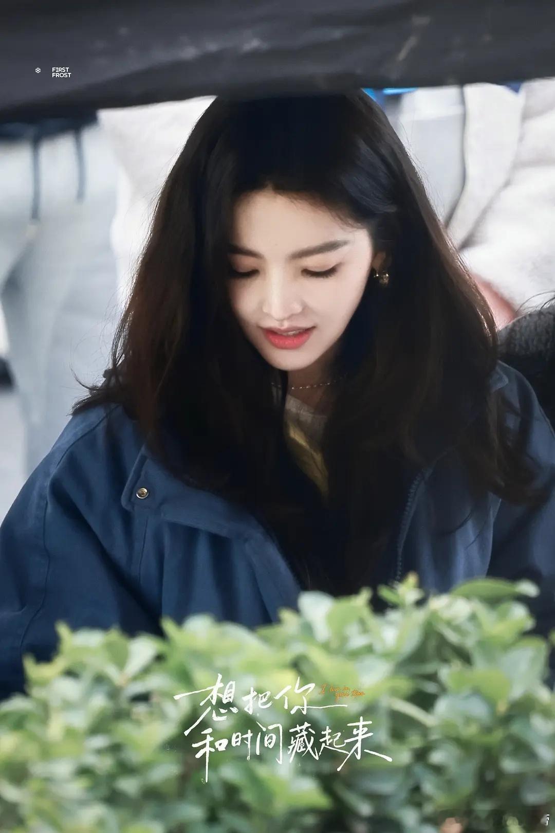 章若楠新剧开机啦，状态真的好好呀～祝美女拍摄顺顺利利，期待新剧早日上线！