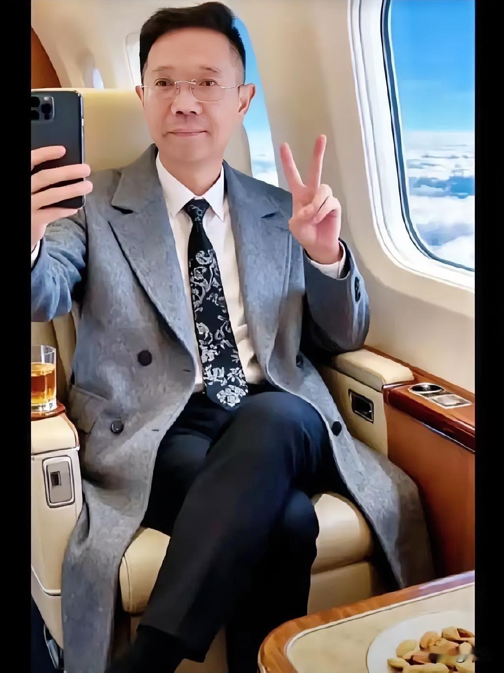 还没下车，恐吓电话就追过来了。李圣律师去商丘查个案子，居然搞得像去闯“龙潭虎