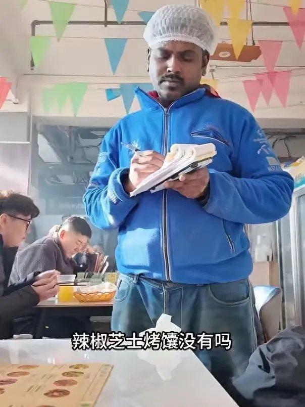 北京11家违规印度餐厅涉案外籍人员全部遣返全网关注的北京11家印度餐厅查处事件