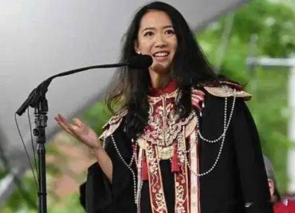 美国不要的，中国也坚决不要！美国哈佛大学毕业典礼上，中国留学生蒋雨融曾代表毕业生