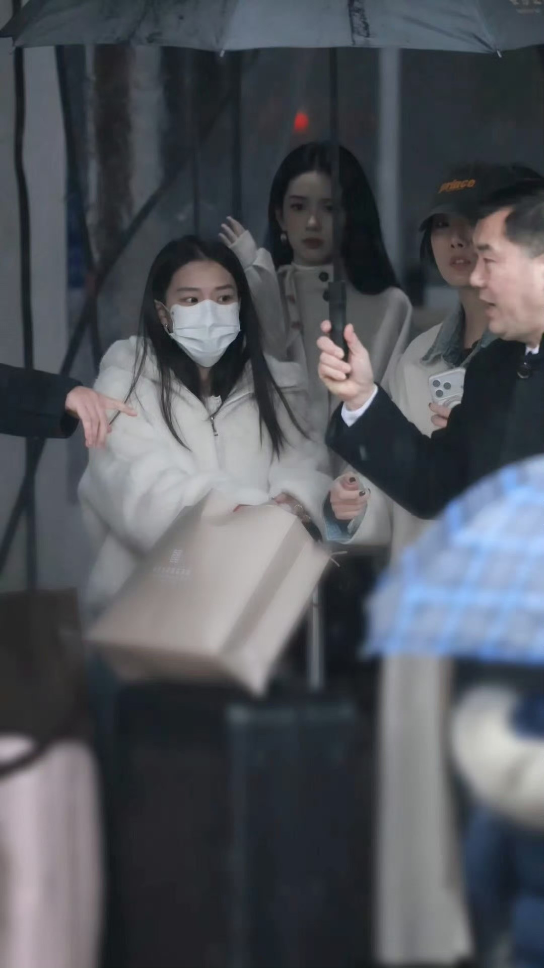 周也今日hi6路透，一直很美呀