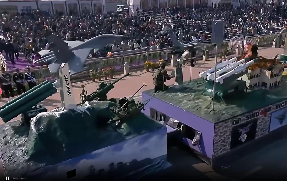 太粗糙了，谁也没想到，印度在今年的阅兵式上竟然这样整活。1月26日印度“共和