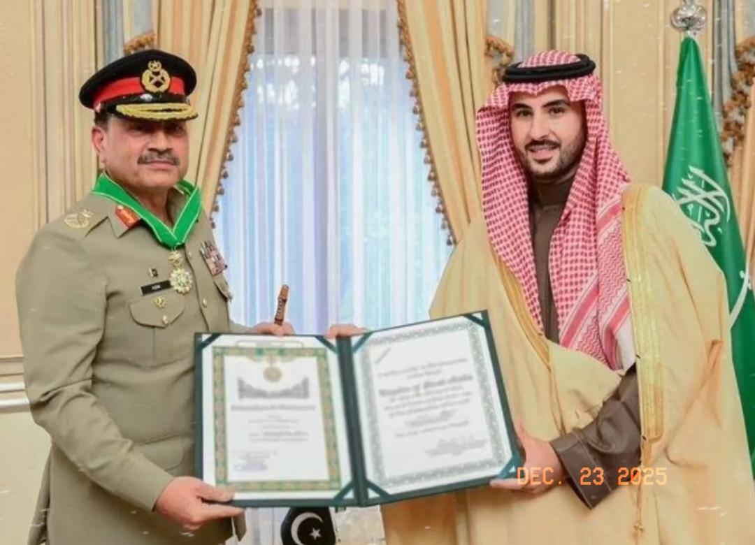 最近咱巴铁，巴基斯坦真的是出尽了风头，可以说是中东地区新的扛把子，巴基斯坦元帅穆