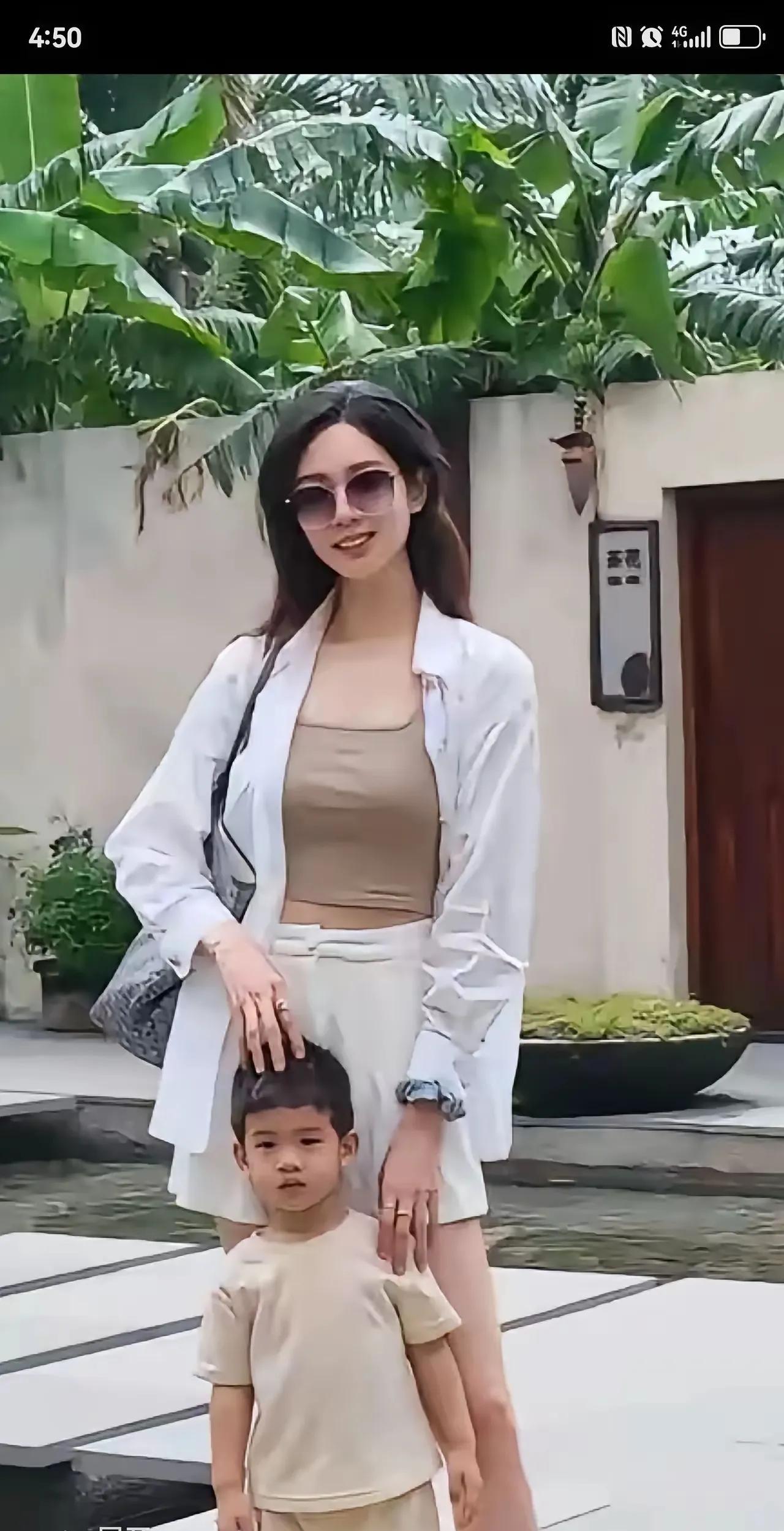 作为一个和尚能拥有一个这样的时尚美女做老婆，而且还拥有一个活泼乱跳可爱的儿子，这