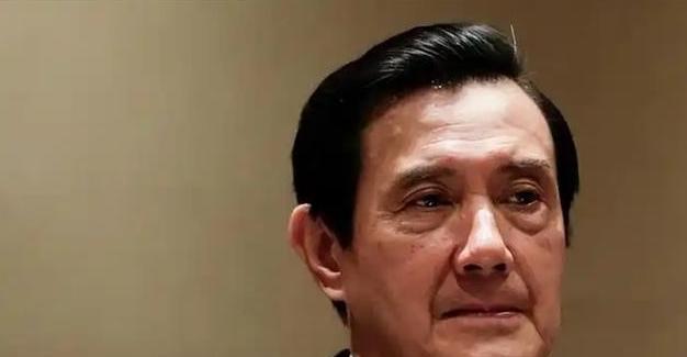 谁能想到，一场原本谈论中华文化传承的融洽聚会，竟险些变成没有硝烟的交锋。2025