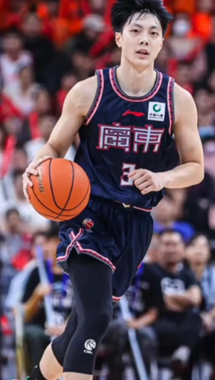 分析一下广东今年夺冠的可能性从击败首钢拿到第8个总冠军开始分析，第8个冠军说实