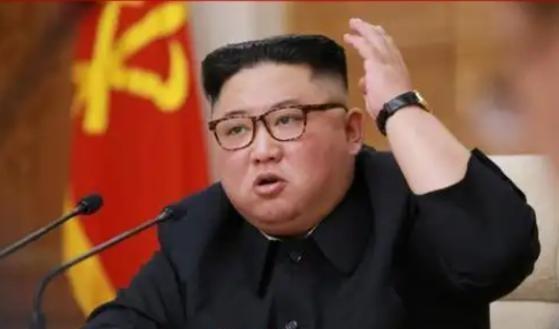 金正恩打破传统强势发表讲话，俄朝同盟竟压过中朝友谊？8月15日朝中社报道，金正恩