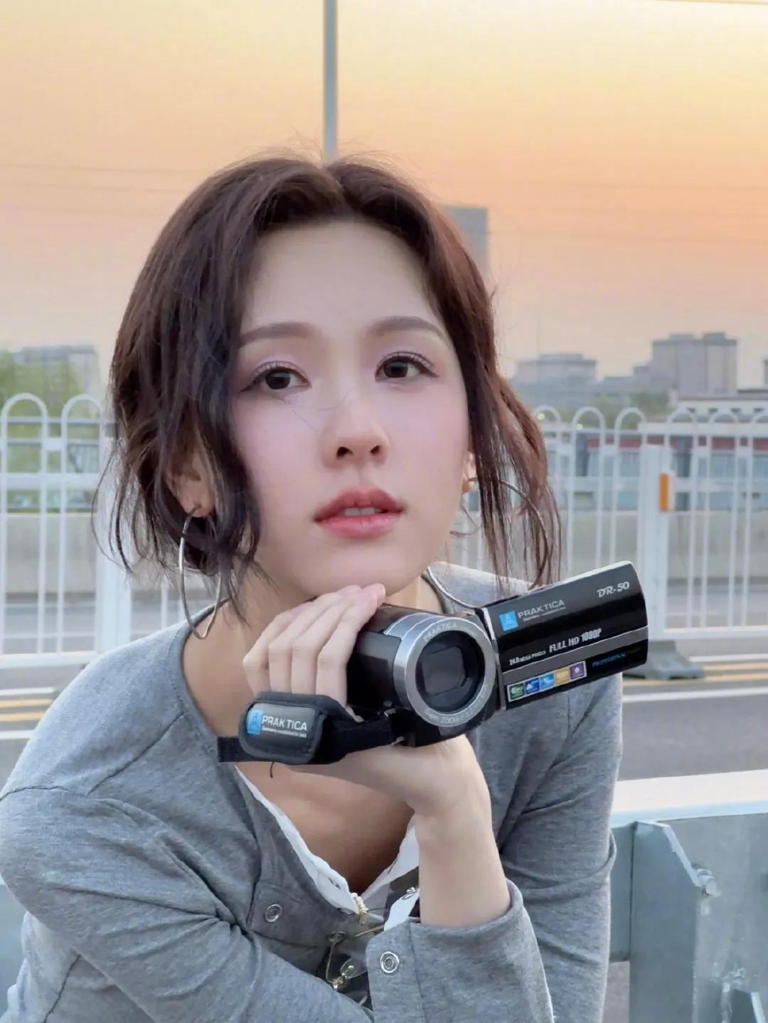 嘟嘟一起看日落🌅陈都灵娱乐