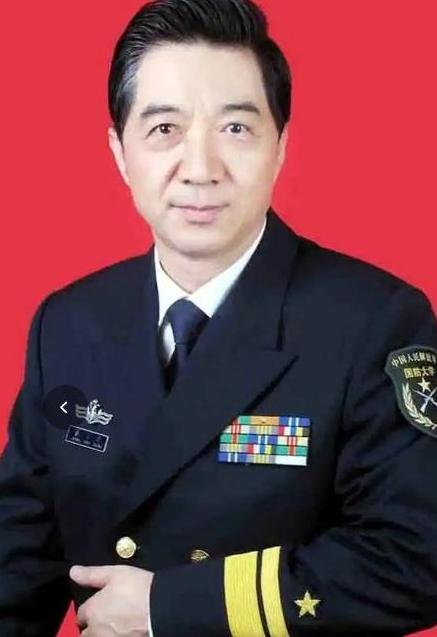 中国最“不靠谱”的专家，公然在央视忽悠，为何能爆火这么多年？张召忠这个名