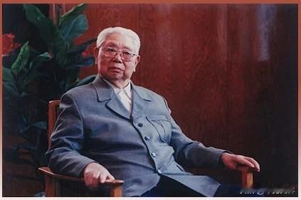 1982年4月的一个上午，一通电话改变了陈锡联将军的生活，军委办公厅通知他：儿子