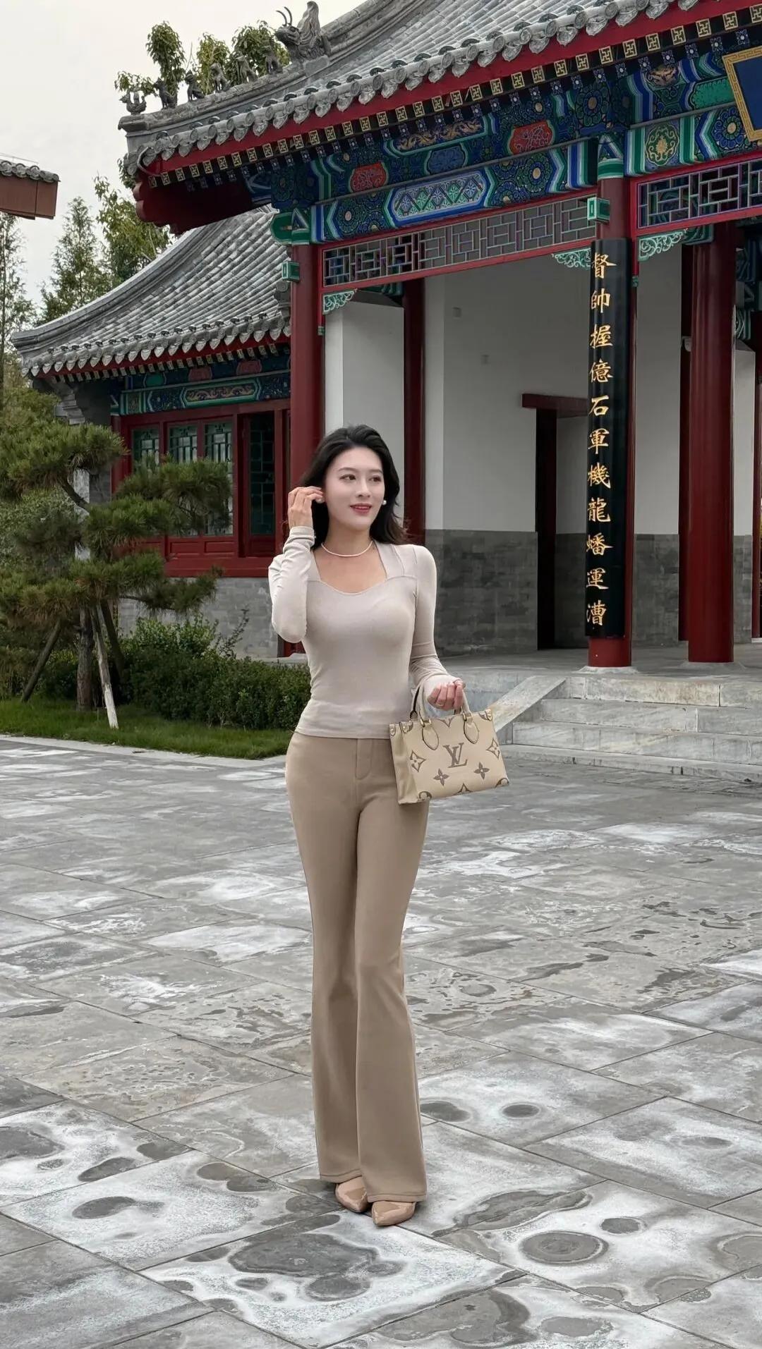 年少不知阿姨好