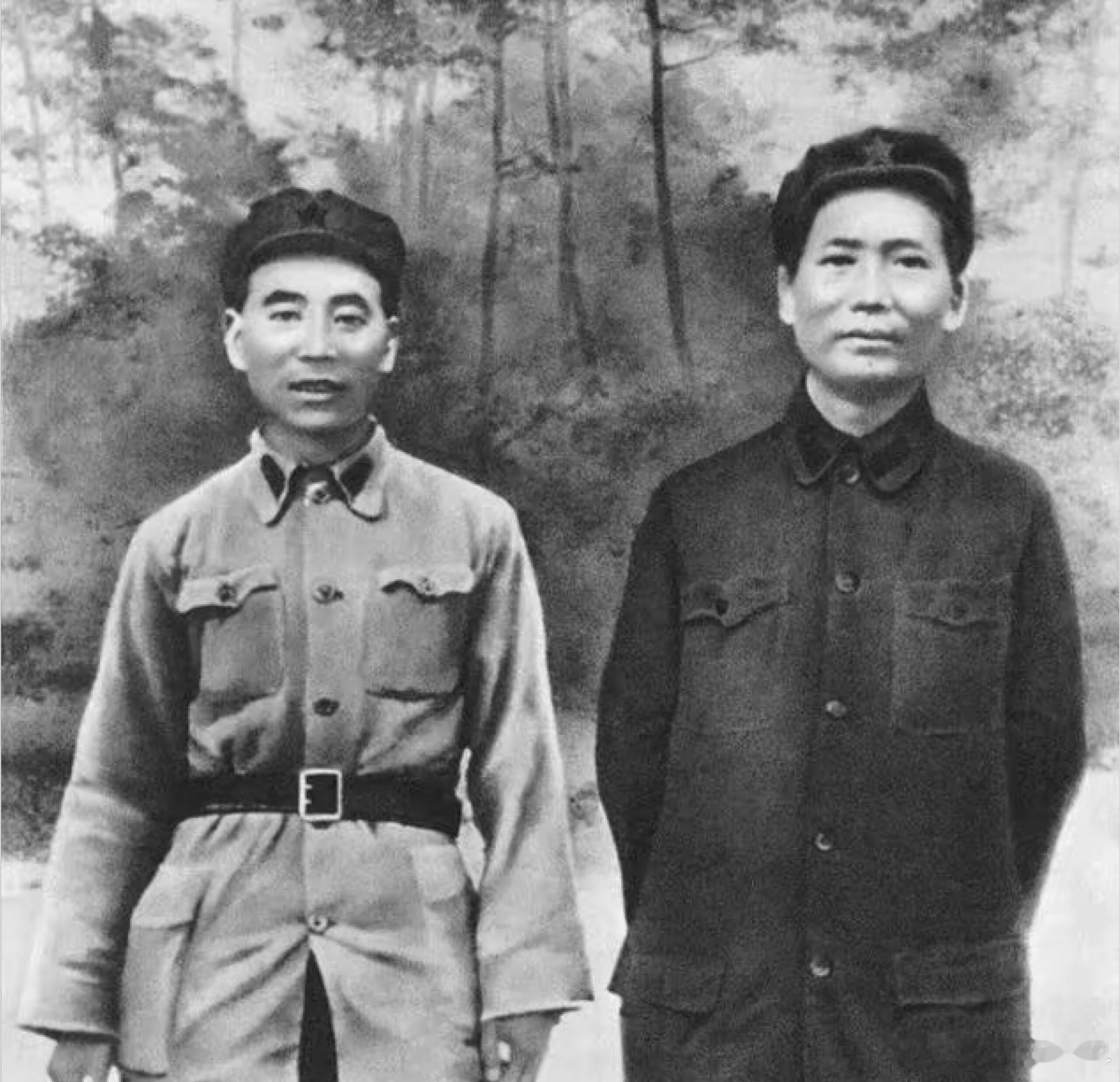 致敬！第二次革命战争时期，毛泽东和林彪合影留念老照片​​​
