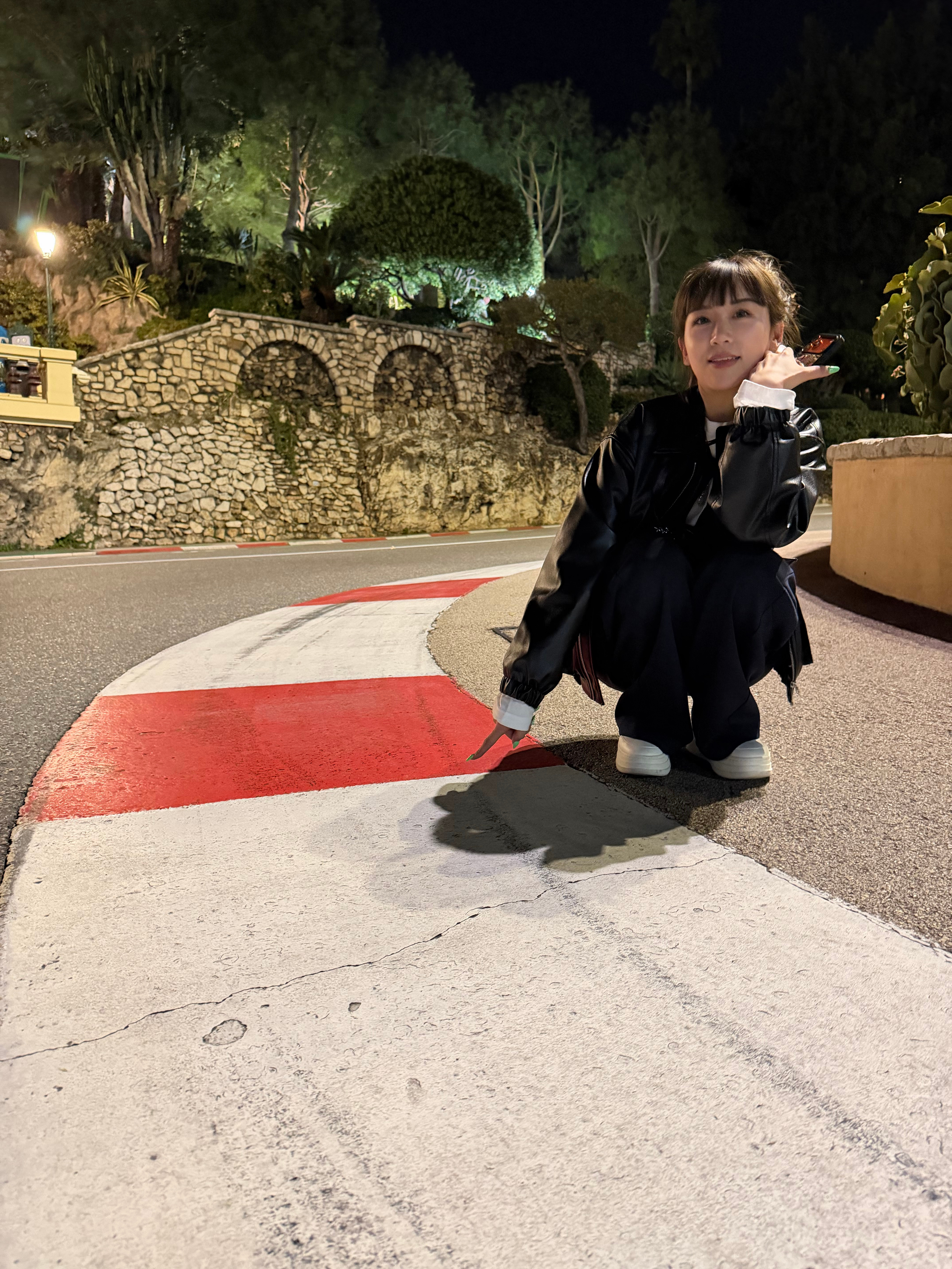 世界乱象丛生祖国稳如泰山回来了外面虽然挺刺激但呆着总不踏实迪拜就别说了直接刷火