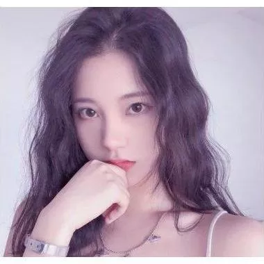 性感女神，倾国倾城。