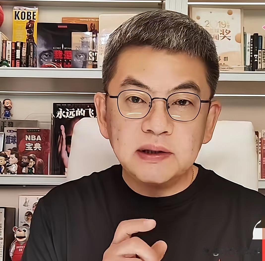 勇士不敌活塞急需交易，赛后听了苏群老师的分析我恍然大悟。1.勇士和雄鹿现在各