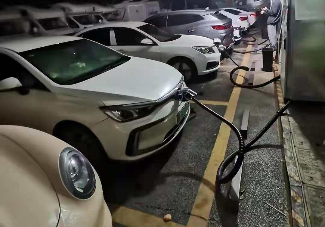 2026年一季度，巴西汽车销量榜第一名，换成了一辆中国电动车。比亚迪海豚Mi