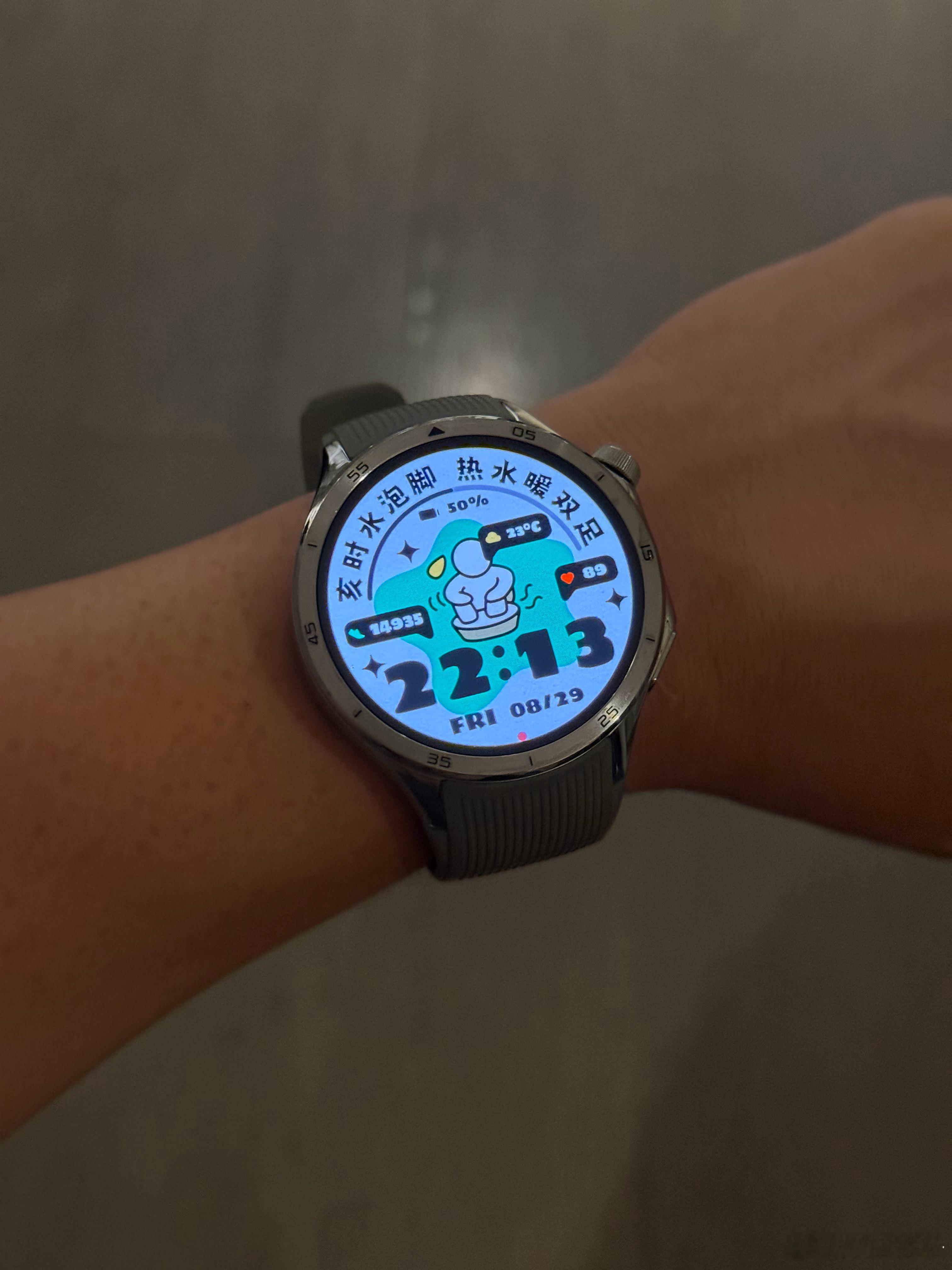 出差还是喜欢带这块OppoWatchX2不用关注续航，没有续航焦虑充满出门，