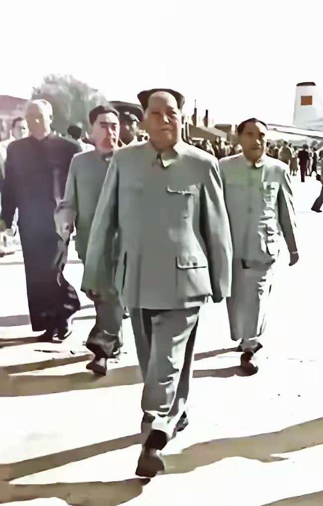 改革开放的辉煌，为何印证了毛泽东思想的伟大？答案藏在3个关键里！有人疑惑：