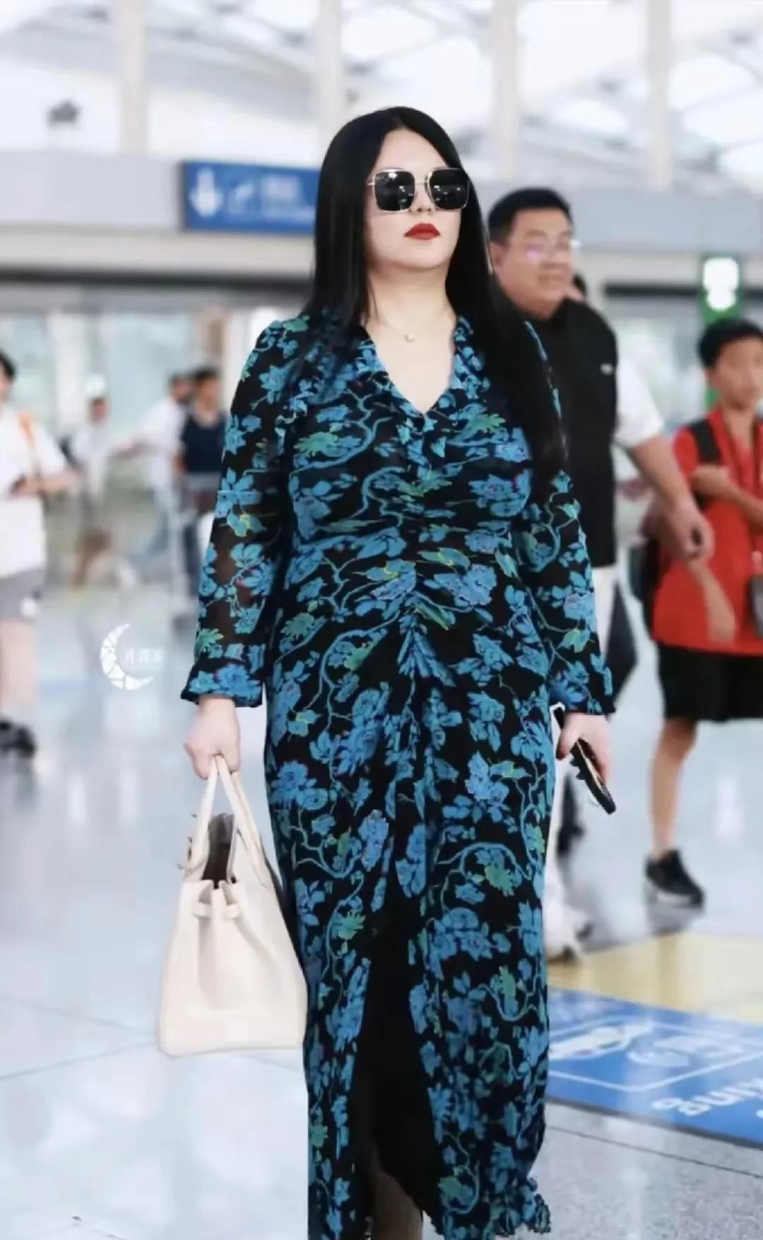 又带我们见世面了！原本以为李湘是因为爱吃才变胖，可是看到她晒出来的美食又忍不住