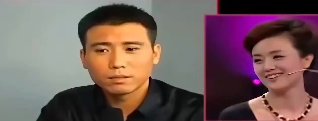 演员李乃文说：“上大学那会，朱媛媛和辛柏青谈恋爱，一开始没有公开，我们都不知道，