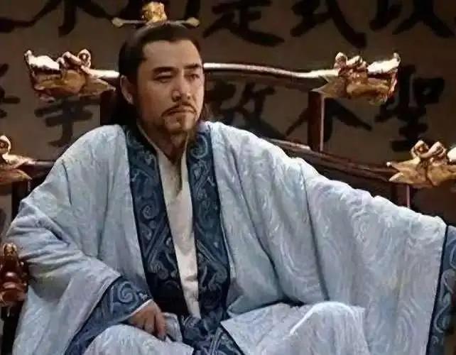 朱厚照、朱厚熜：一对堂兄弟，明朝最能"斗"的两位皇帝大明朝有一对堂兄弟皇帝，