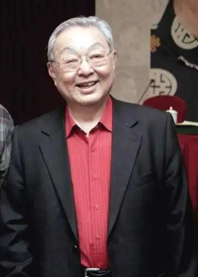 2017年，唐杰忠因癌症去世，半年后，妻子也随之而去。没想到，就在二老尸骨未寒之