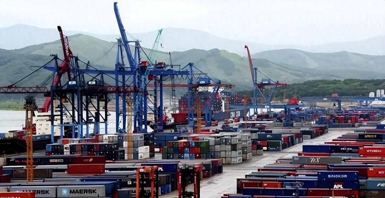 台海战争一触即发，西方冻结3.2万亿中国资产威慑，中国王炸底牌曝光：美债、稀土、