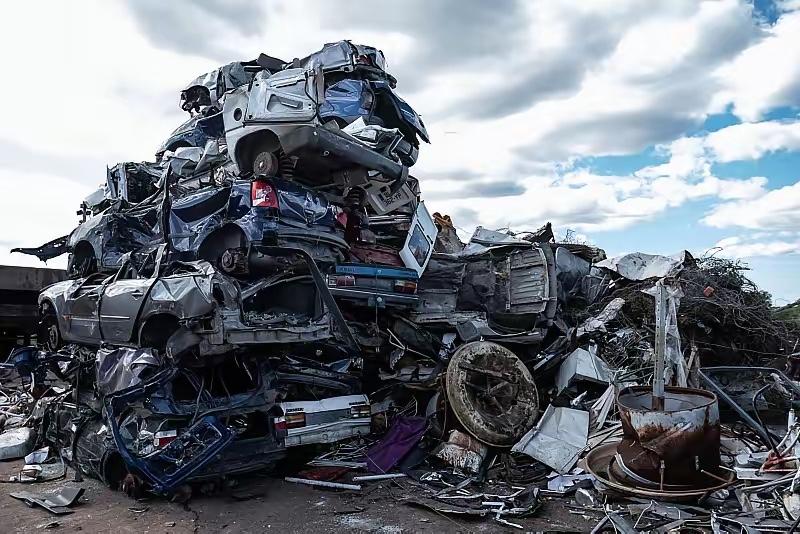 央视怒揭！山东临沂报废车惊天黑幕，专案组连夜出手！​​家人们，刚看到这个大瓜