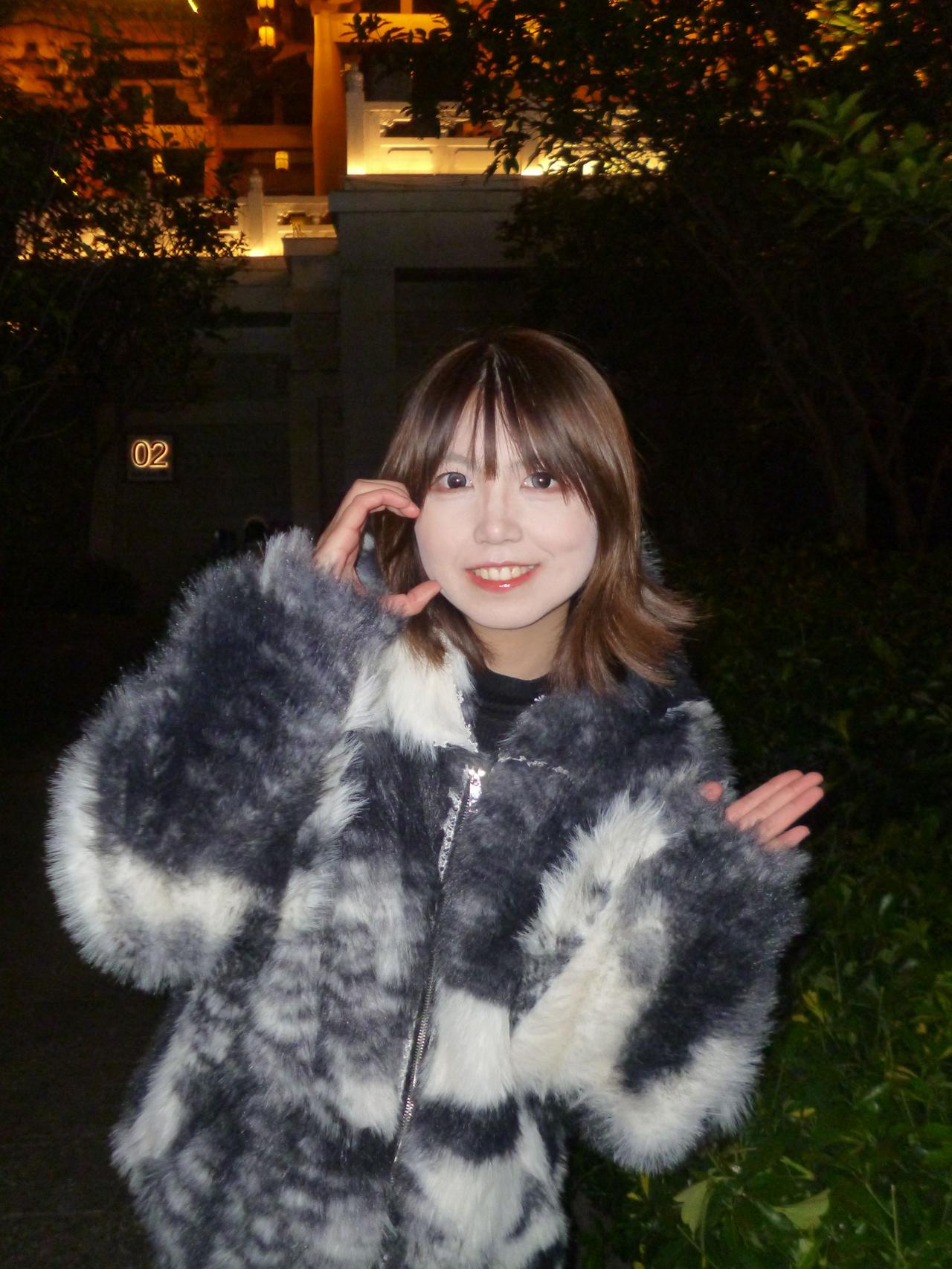 偶遇古镇，随拍几张新年祝福打卡女生拍照姿势人像摄影