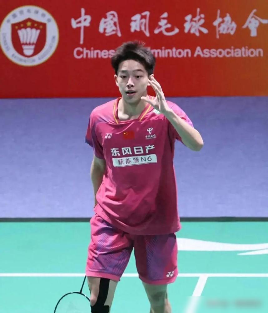国羽单打怎么了？只剩孙超徐文婧两颗独苗，杀入瑞昌大师赛半决赛。卫冕冠军孙超