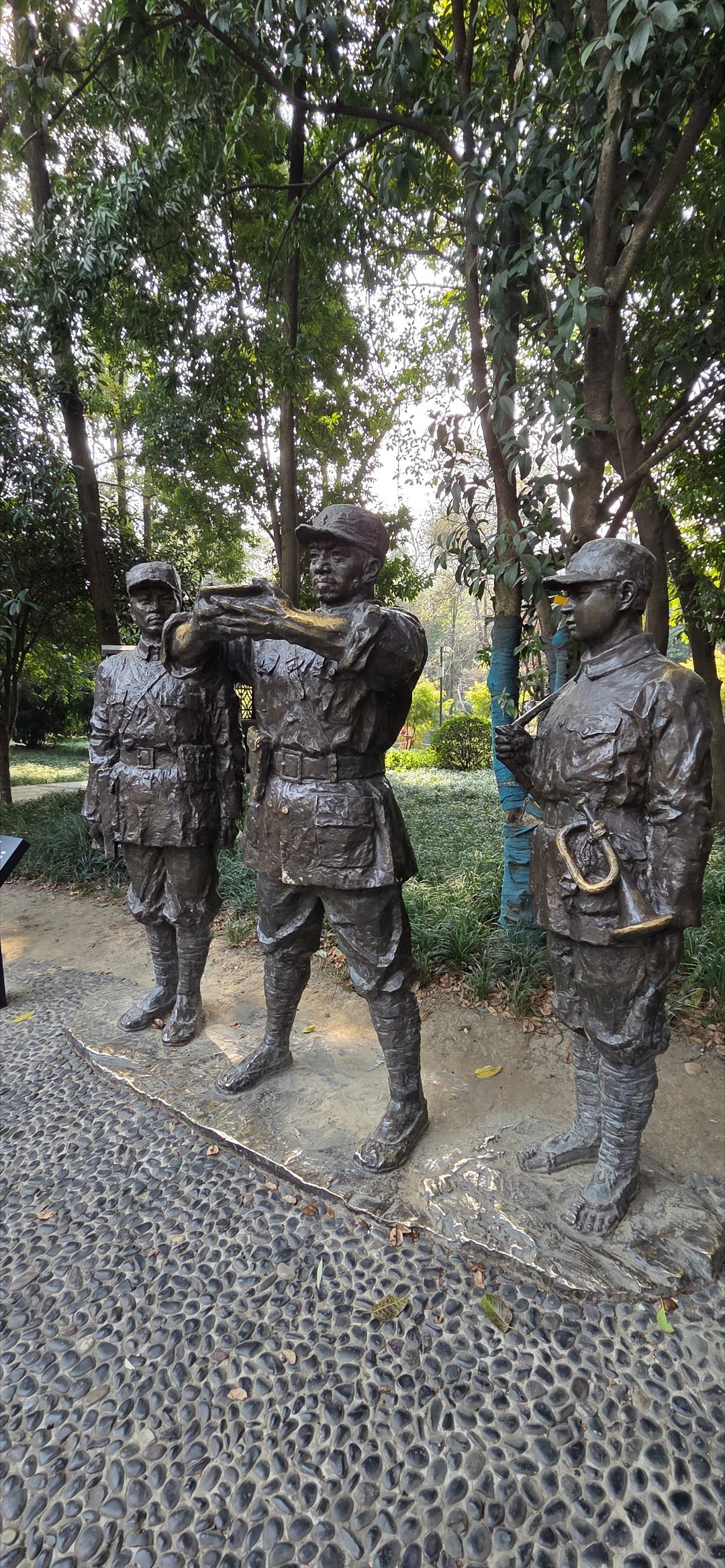 川军牛逼！成都·川军抗日阵亡将士纪念碑