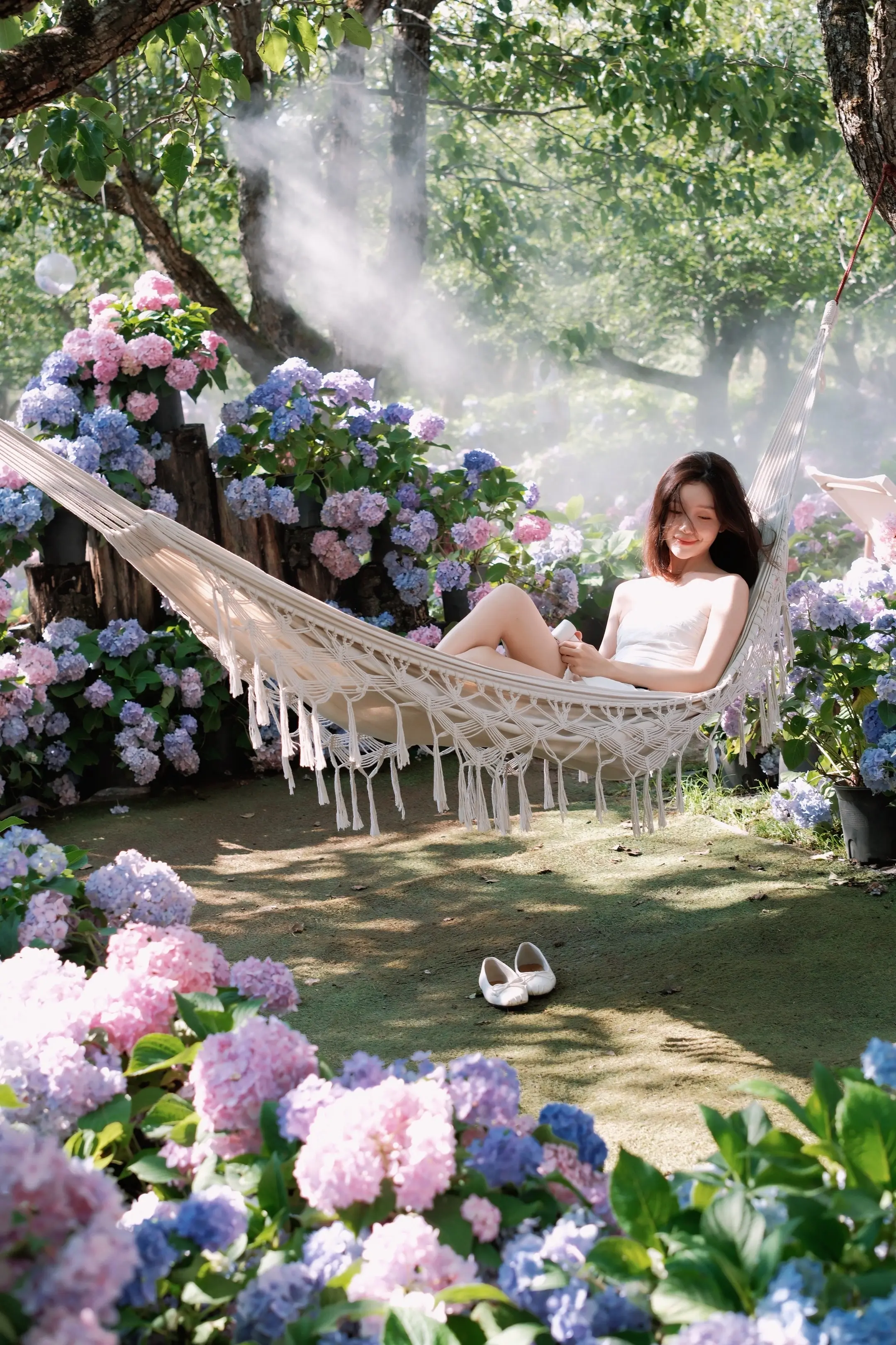 人类需要很多很多晴天与阳光 才能晒干过往的积水与潮湿